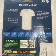 Fruit On The Loom – 6 White V-Necks Men Shirts – Size S (34-36 in)