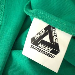 Palace FW18 K Head T-shirt Men’s M – Designer Streetwear Skater Popular Preppy