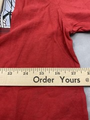 Uniqlo Roy Lichtenstein Shirt Mens Small Red ART In The Car Graphic Tee Pop Art