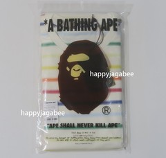 A BATHNIG APE Men’s APE GRADIENT RAINBOW STRIPE ONE POINT TEE 1M30109308
