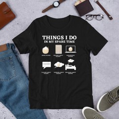 Things I do in my spare time Eggnog Funny Christmas Lover Novelty t-shirt