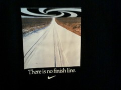 NEW NIKE RUNNING “No Finish Line MAX90 Tee” MEN’S BLACK T-SHIRT M HQ9268-010