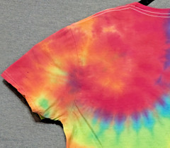 Handmade Tie Dye Rainbow Spiral Large Tee Shirt 20.5″ W X 27.5″ L Gildan Cotton