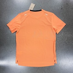 NWT Nike DM4646-871 Men Dri-Fit Rise 365 Trail Running Top Orange Trance Size M