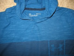 Mens MD Fitted Under Armour Hooded Long Sleeve Light Weight Shirt Blue Medium