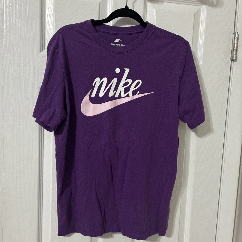 Men’s Nike T-Shirt Purple Size Medium