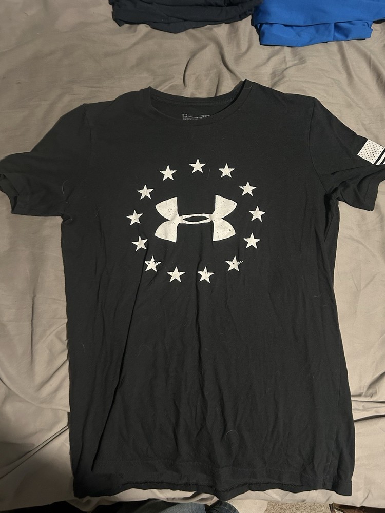 Under Armour Men’s Freedom Banner T-Shirt Black/Steel Size Small American Flag