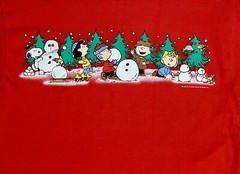Peanuts Shirt Mens Medium Snoopy Christmas Winter Scene Snowman Red Shirt