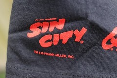 NOS VTG Frank Miller SIN CITY Scope Graphic Graphitti T Shirt – MULTIPLE SIZES