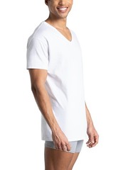 mens Eversoft Cotton Stay Tucked V-neck T-shirt Base Layer Top, Regular – Whi…
