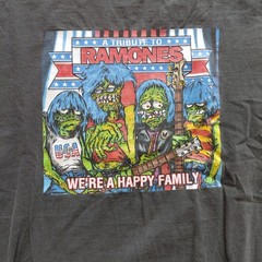 Vintage Double Sided Ramones “We’re A Happy Family” T-Shirt Sz XL