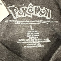 2017 Pokemon Trainer Poke Ball Official Licensed Nintendo T-Shirt Size Large