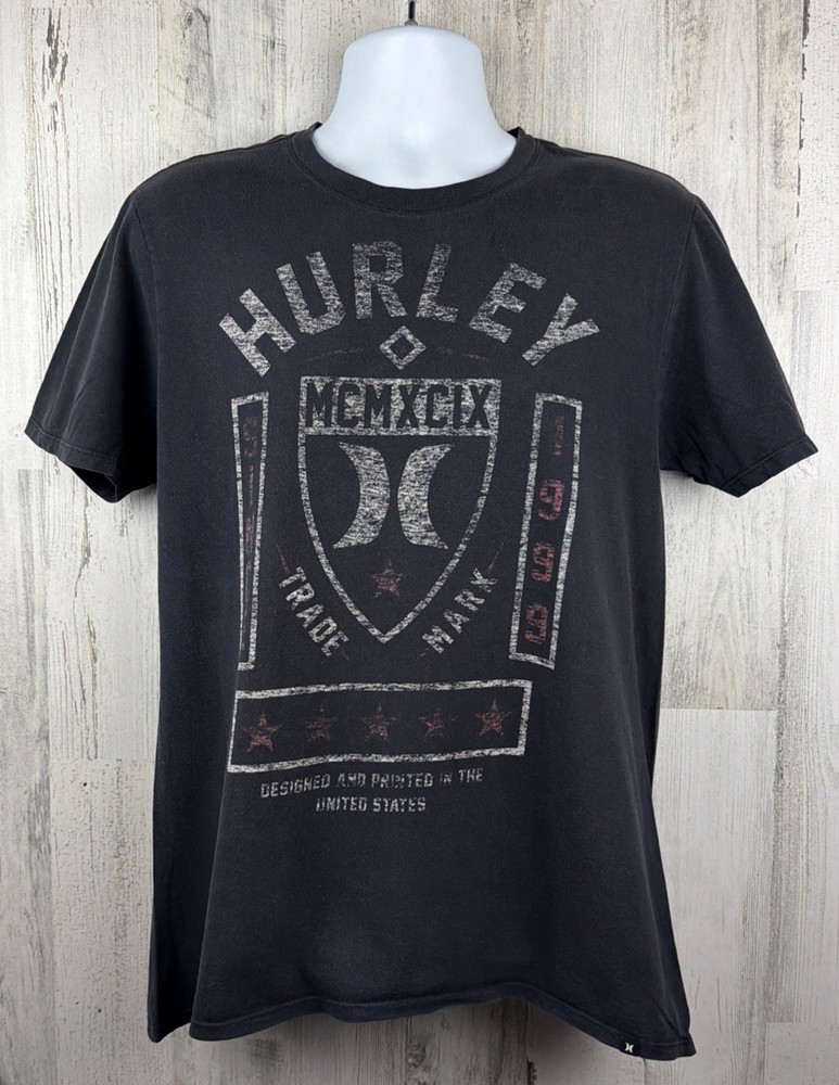 Hurley Distressed Trademark Graphic T-Shirt Medium (20”x28”)