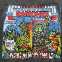 Vintage Double Sided Ramones “We’re A Happy Family” T-Shirt Sz XL