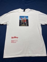 Ultraman Adult T-Shirt Medium – Ultra Man battle Lizard Creature Ultraman Japan