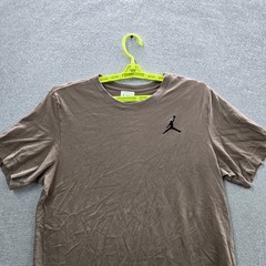 Jordan Men Shirt L Brown Embroidered Jumpman Logo Short Sleeve