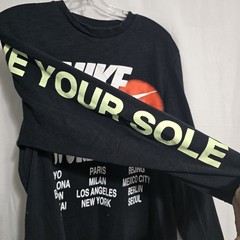 Nike Mens Size Medium World Tour Black Long Sleeve T Shirt Glow In Dark Sleeves