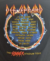 Def Leppard Tour Shirt XL Black 2024 Summer Stadium Concert Band Graphic Tee