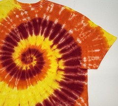 Gildan Handmade Tie Dye Unisex T-Shirt Size XL Multicolor Swirl Design Tee NEW