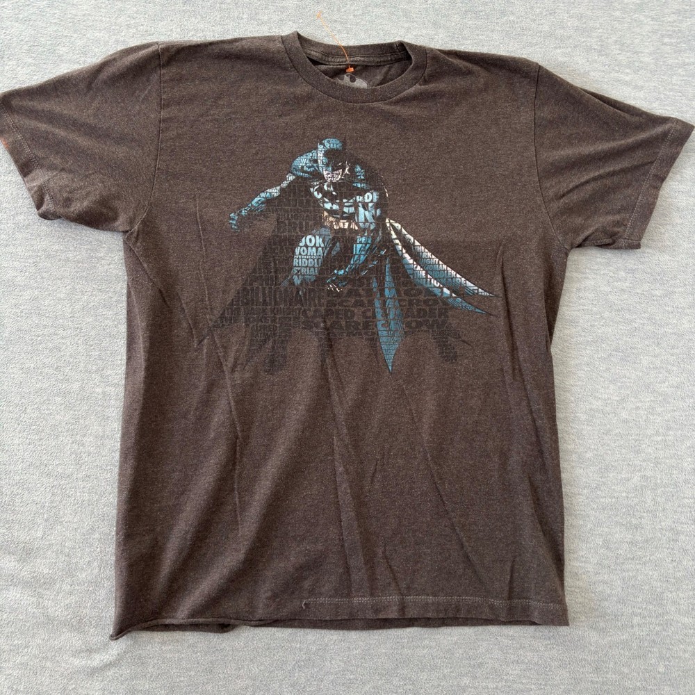 Batman DC Comics Heather Brown Typographic Graphic T-Shirt Mens Medium