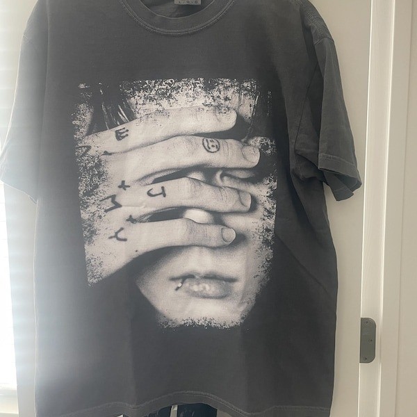 Retro 90’s Jungkook T-Shirt, Jungkook Covering Eyes Kpop Fan Bootleg Tee T-Shirt