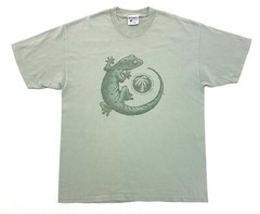 Vintage Discovery Channel Store Gecko Tee Green Size L Mens T-Shirt