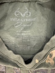 Realtree Nothing To See Here Bleach Distressed Hunting Graphic Tee XL