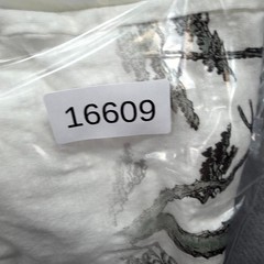 Uniqlo UT x Museum of Fine Arts, Boston T-Shirt Mens M White Graphic Crew Neck