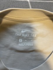 Nike T-Shirt Men’s XL Sail/Light Bone Short Sleeve Graphic Logo