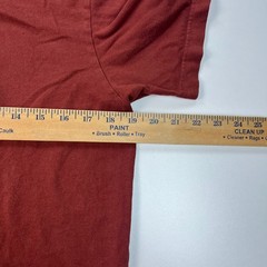 The North Face Shirt Mens Medium Red Crew Neck Standard Fit Logo Outdoors