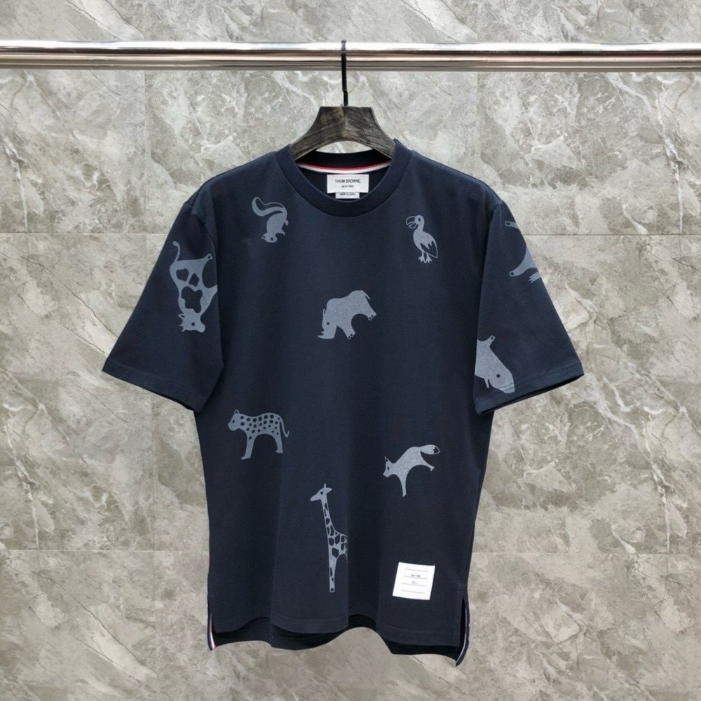 Thom Browne New Multi Animal Print Cotton Short Sleeve Navy T-Shirt Size XL