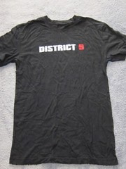 Vintage DISTRICT 9 Promo Movie Soft Material T-Shirt Adult Size Short Sleeve
