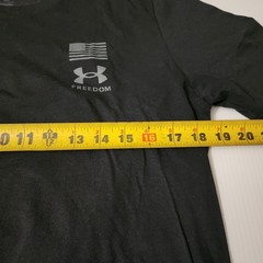 Under Armour Freedom Flag Variation On Back Small Loose Fit Black T-Shirt