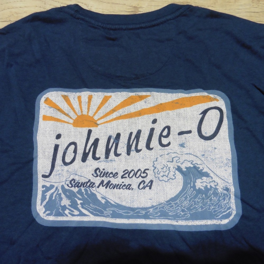 JOHNNIE O Mens M MEDIUM T SHIRT KAHUNA WAVE SHORT SLEEVE NAVY BLUE GOLF TEE