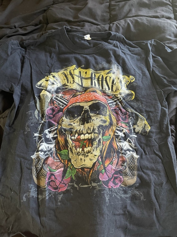 Rare Guns N Roses 2013 Concert Tour Date Men’s Shirt Size Medium