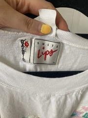 Suite Lips White Cotton Graphic Heart Beach Ocean Crew Neck T-Shirt One Size