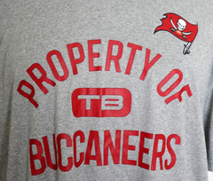 Men’s T-Shirt Nike Tee Dri-Fit Tampa Bay Property of Buccaneers Gray Size XL NWT