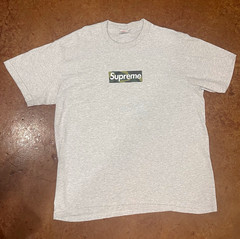 Supreme Gray Box Logo Men’s M Solid Gray Cotton Blend Knit Crew Neck T-Shirt