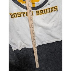 Boston Bruins V Neck T Shirt Vintage Large Graphic Tee White Women’s