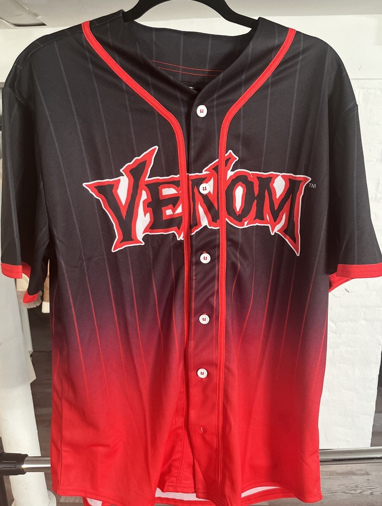 Venom Cartoon Movie Themed Jersey Size M Marvel Comics Red/Black New With Tags