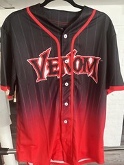 Venom Cartoon Movie Themed Jersey Size M Marvel Comics Red/Black New With Tags