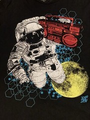 Space astronaut w/ boombox hiphop moon graphic Shirt XL Alab Clothing Big Print