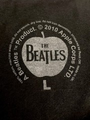 THE BEATLES “Rubber Soul” Cover Artwork LARGE Adult Unisex T-shirt 2010 Apple