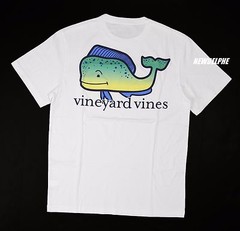 NWT Vineyard Vines Men Short Sleeve Pocket Crew Neck Tee T-Shirt “DOLPHIN WHALE”