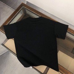 Prada’s new versatile short sleeved T-shirt for men and women – black