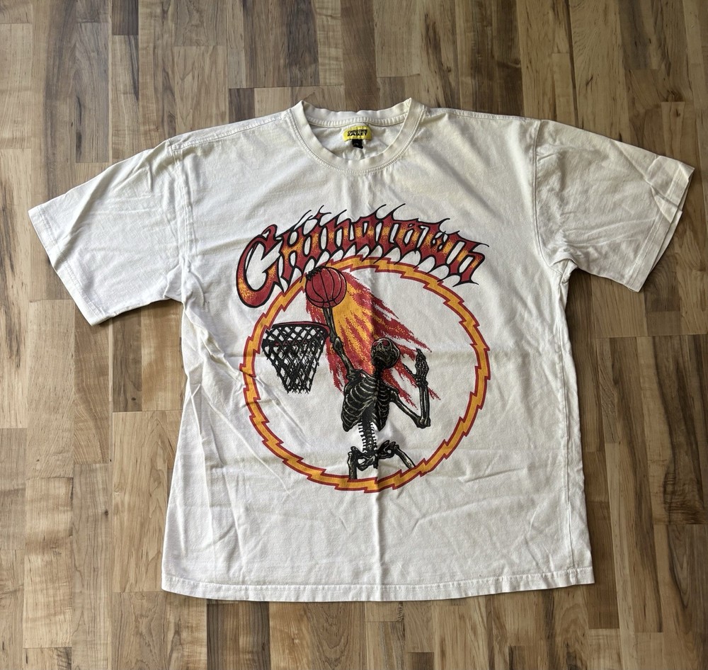 Chinatown Market Basketball World Tour 2020 Flaming Skull Men’s Size XL