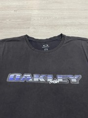 Vintage OAKLEY 2x big logo T-shirt size M