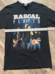 Rascal Flatts Rhythm & Roots Concert 2016 T-Shirt Country Music Men’s Medium