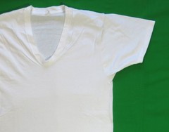 1980’s Vintage T Shirt Fruit Of The Loom V Neck Blank White All Cotton USA