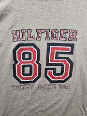 Vintage Tommy Hilfiger Jeans 85 90s Gray T-shirt USA Made Size L/XL Distressed
